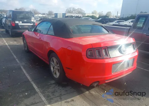 2014 Ford Mustang V6 из США, поврежденный, VIN 1ZVBP8EM9E5205953